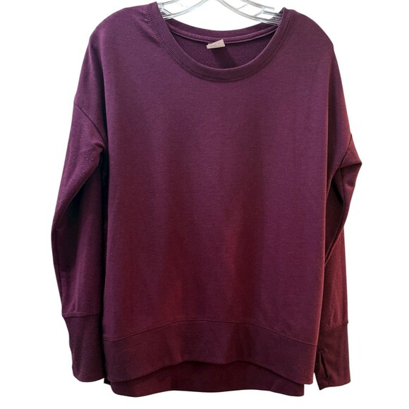 Avia Crew Neck Sweatshirt Womens Size Medium Wine Colored Thumb Holes Side Slit - Picture 1 of 9